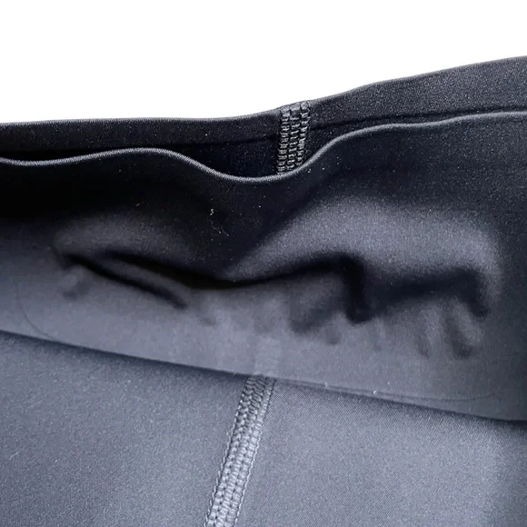 PINK Victoria’s Secret Black Bike Shorts Small - Picture 4 of 5